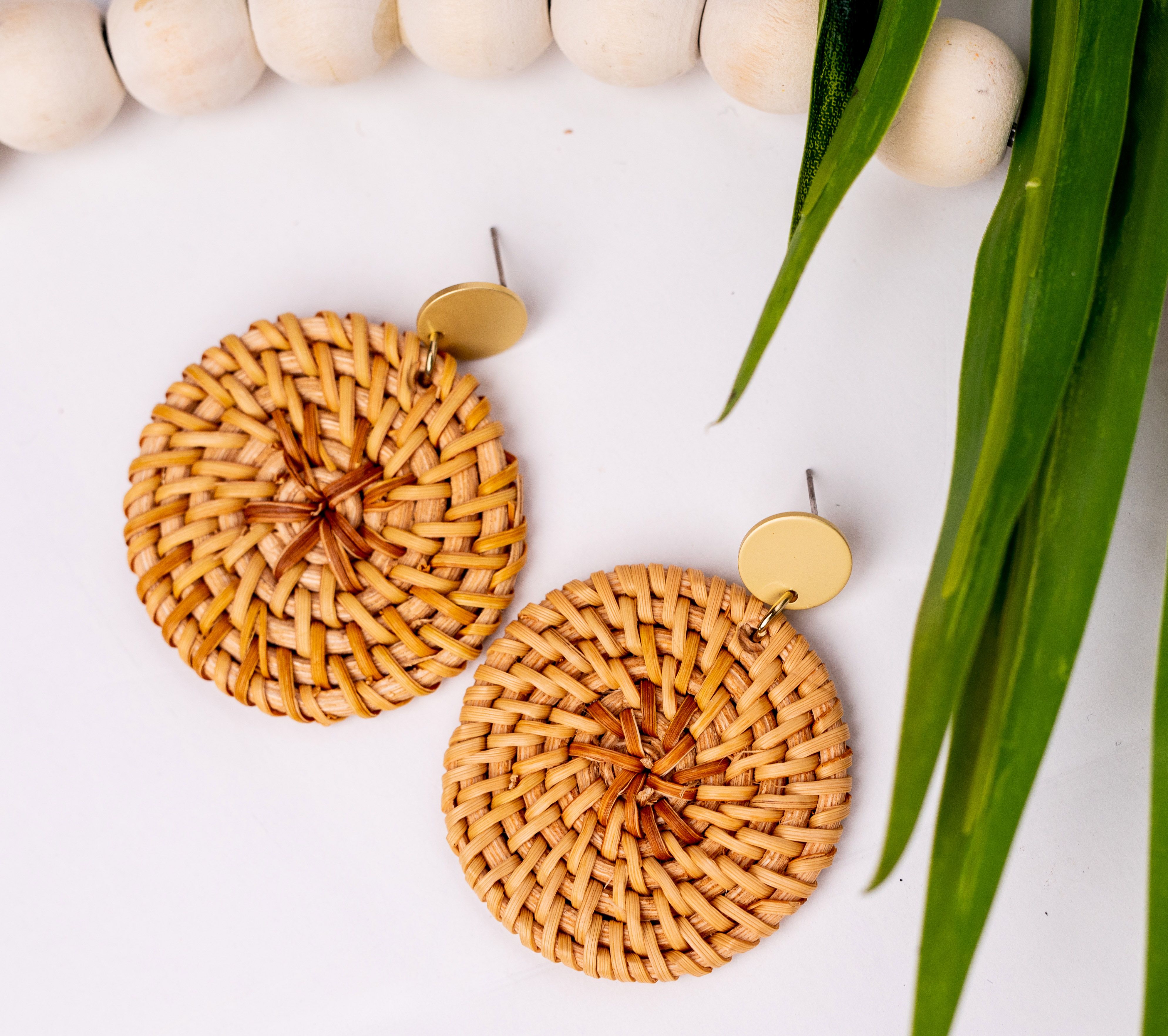 Rattan Brown Large Circle with Gold