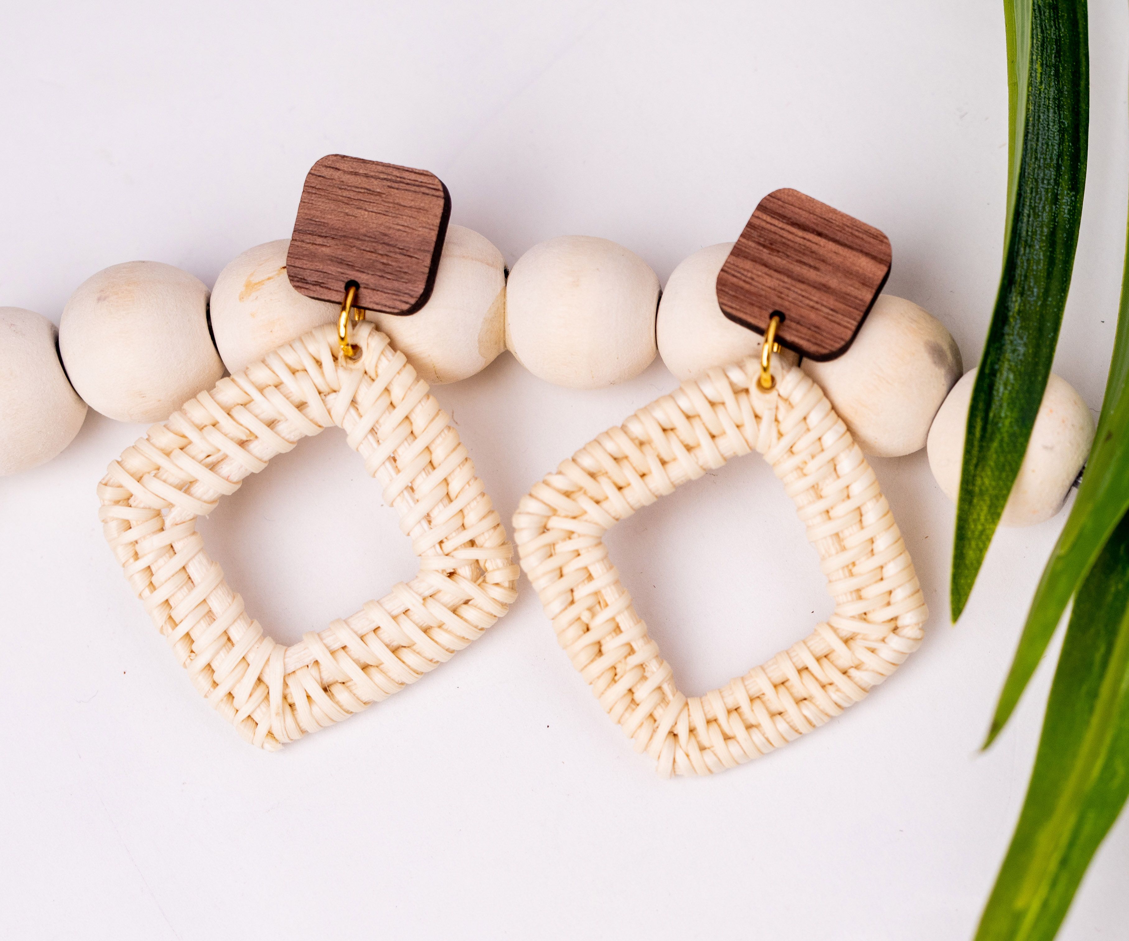 Rattan Whitened Diamond