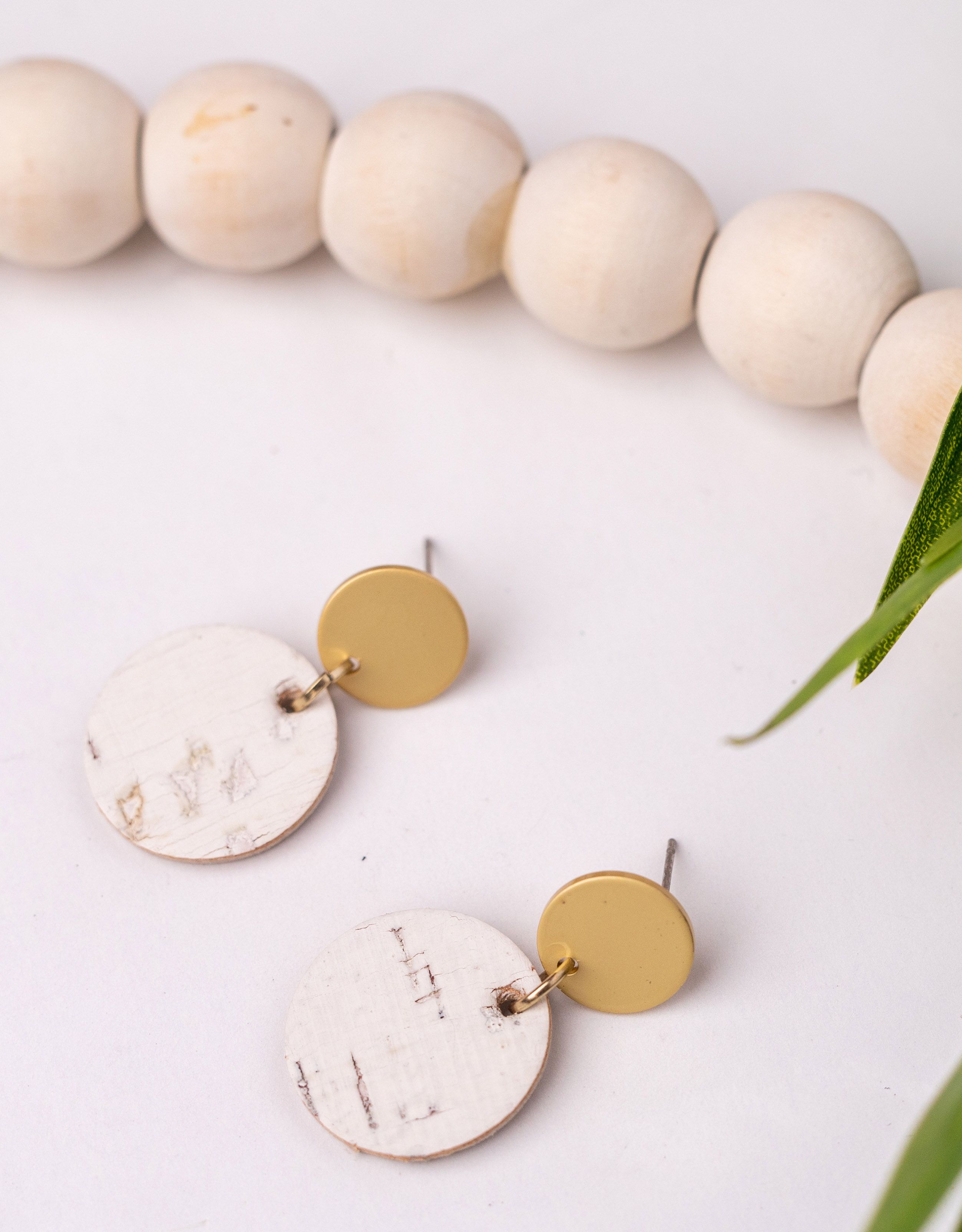 White Birch Small Circle with Gold