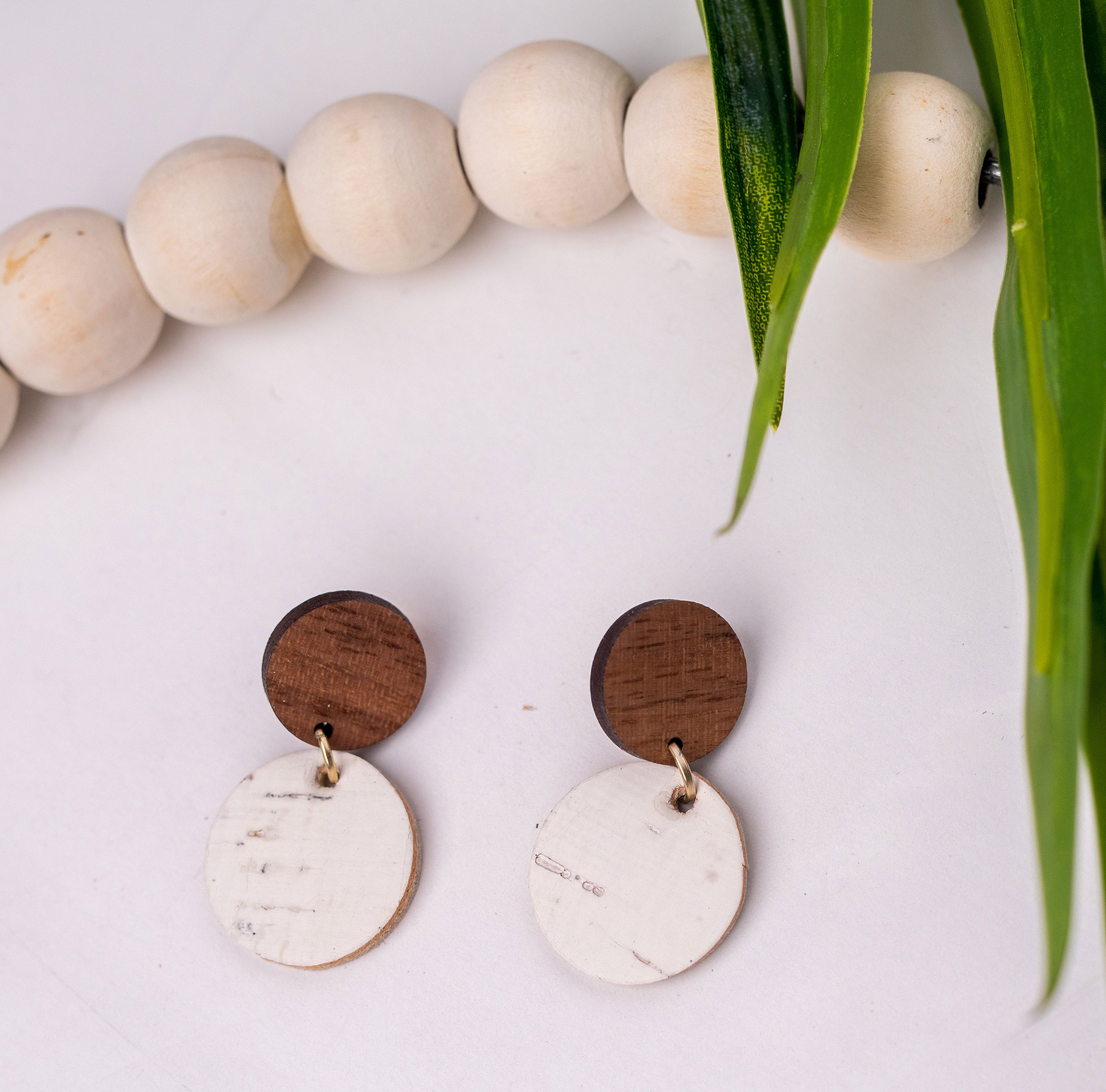 White Birch Small Circle with Wood